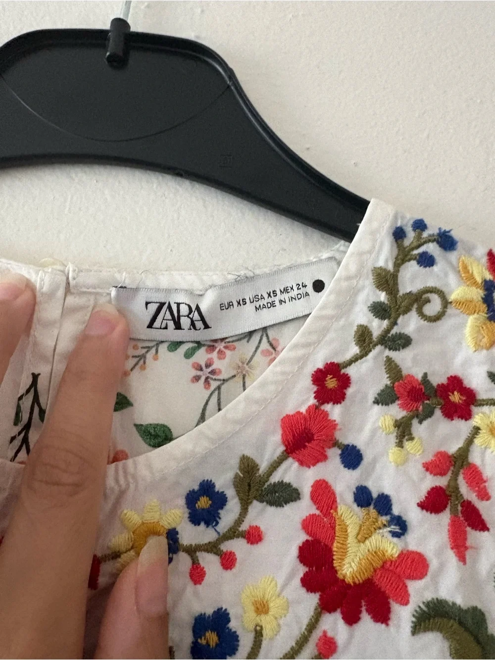 Zara Embroided bohemian White Floral Tiered Midi Dress